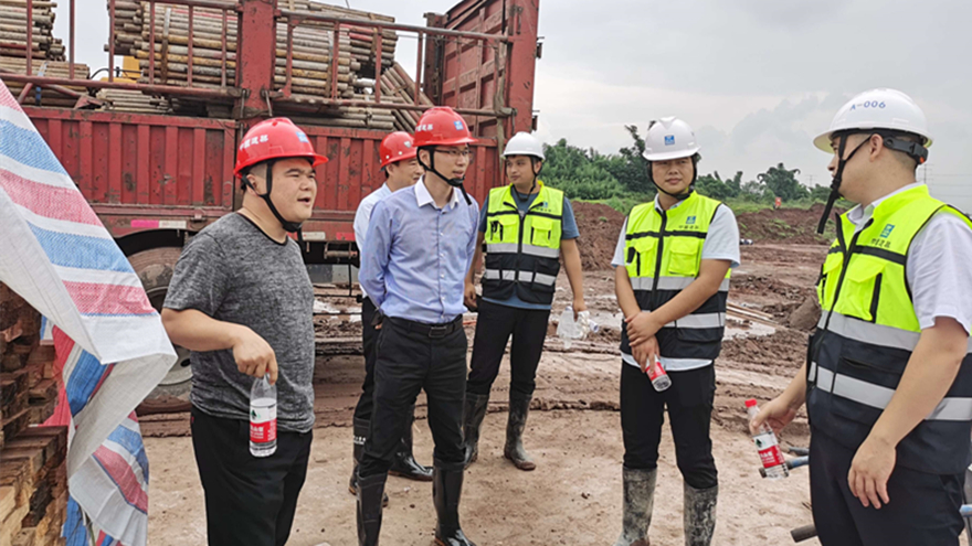 赖明前往中建新疆建工机场管廊项目现场，，，，，，相识项目供货情形