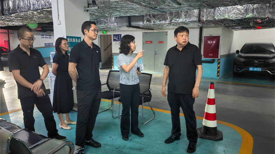 Betway必威集团党委书记、董事长李桂炳调研都会停车项目